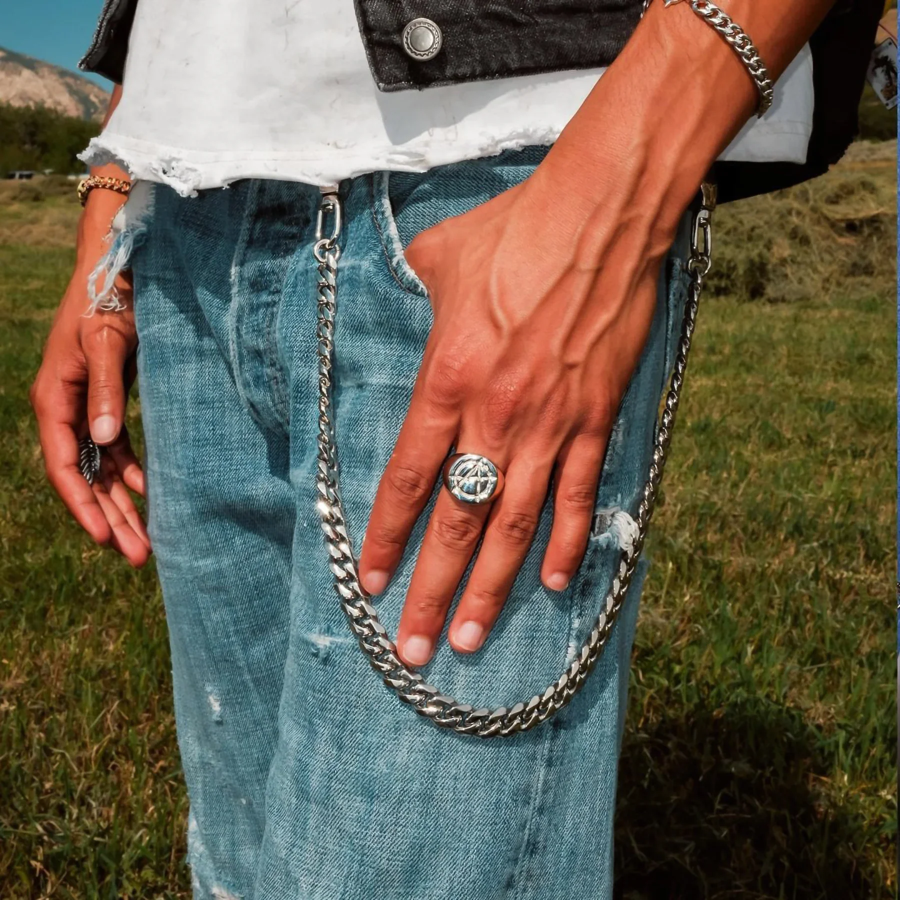 ANARCHY SIGNET RING - Image 5