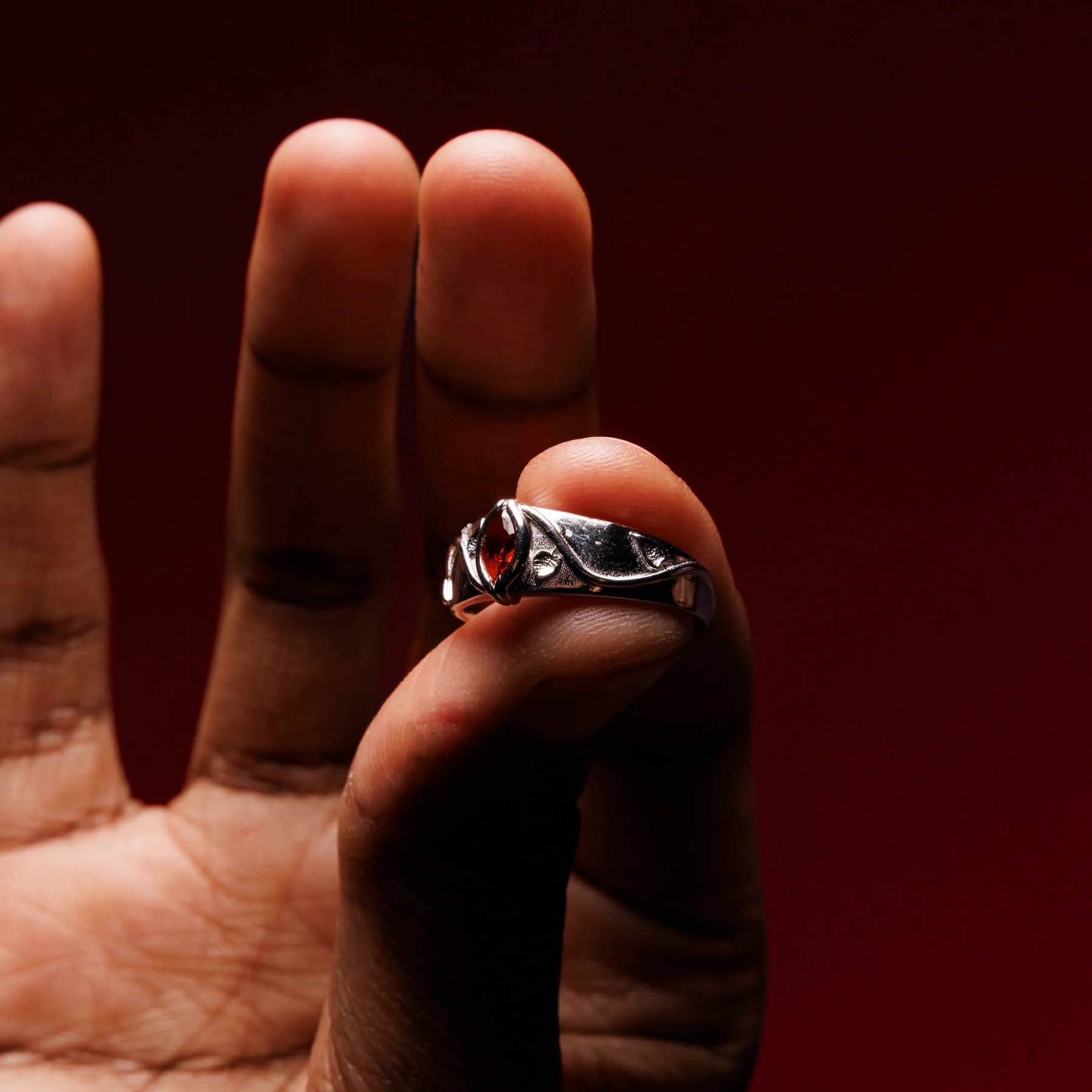 BIRTHSTONE RING (JANUARY) - Image 4