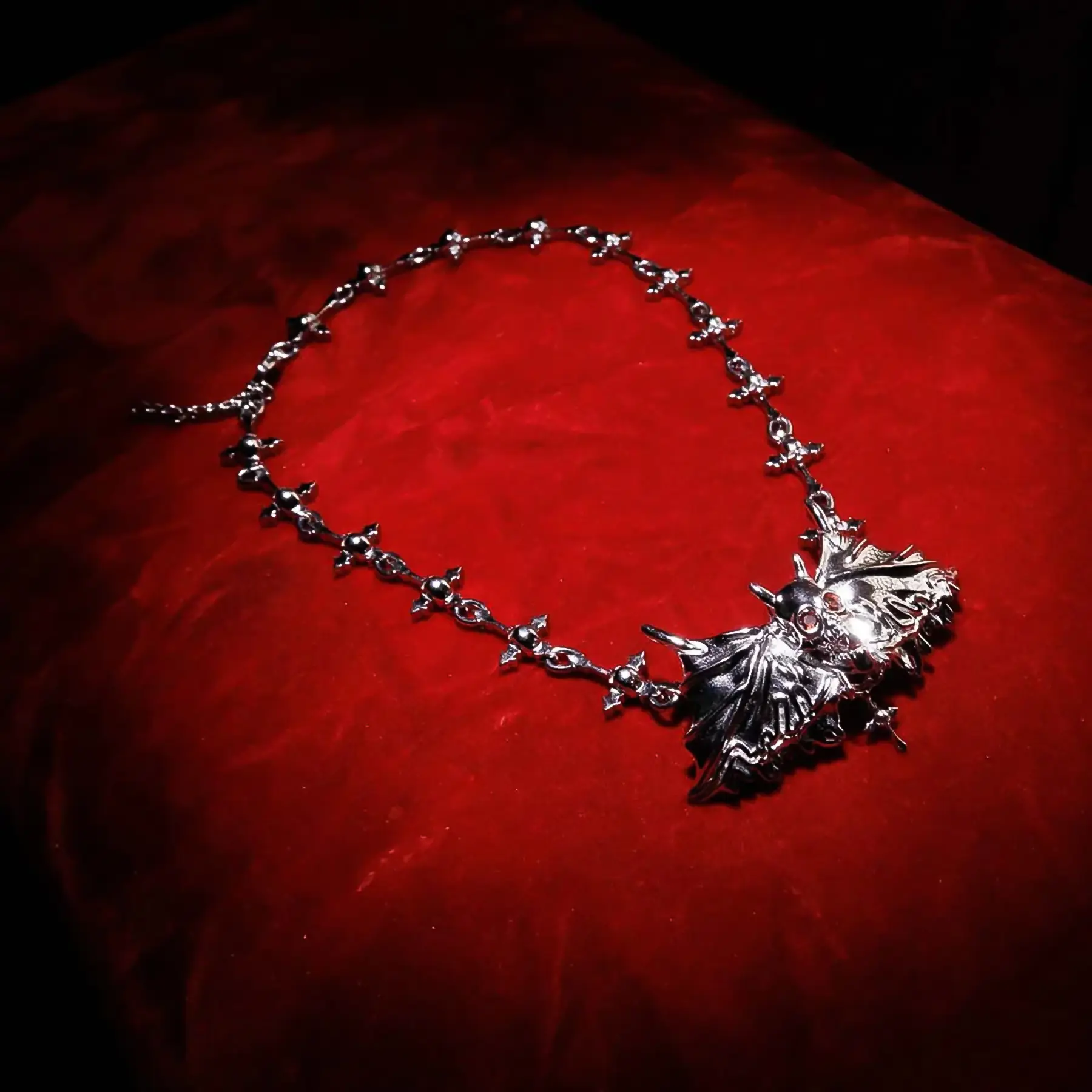 DAISY THE DAYSTALKER PENDANT - Image 8