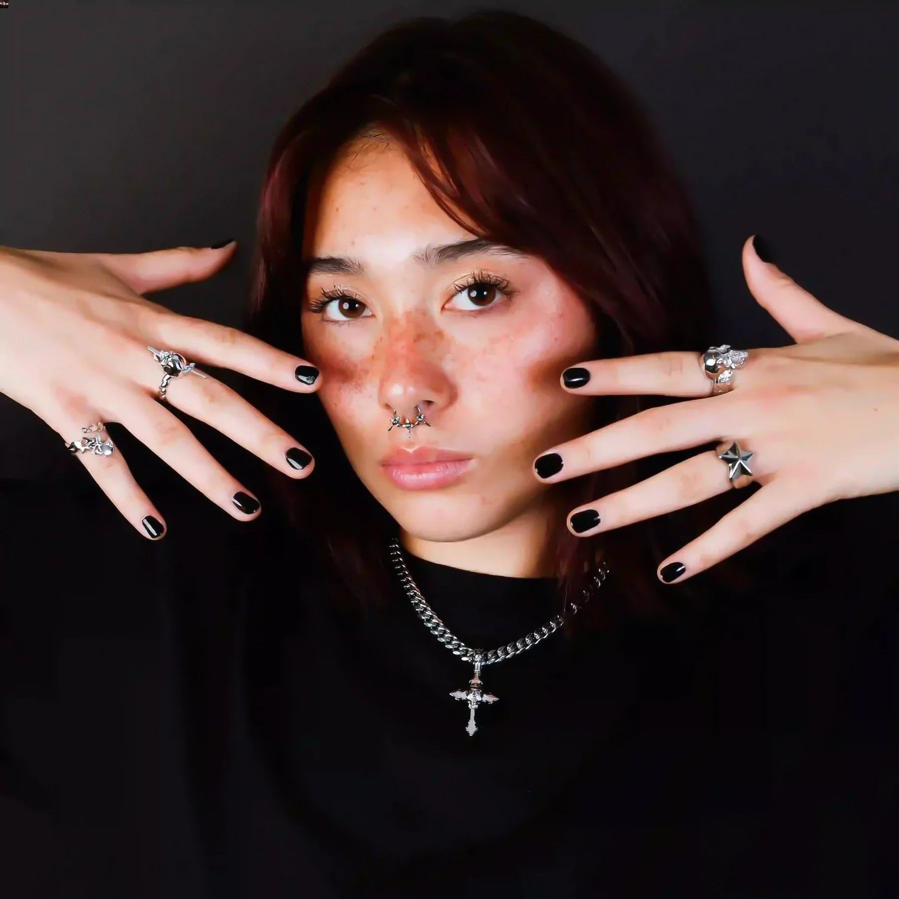 DOWN YOUR THROAT PENDANT - Image 10