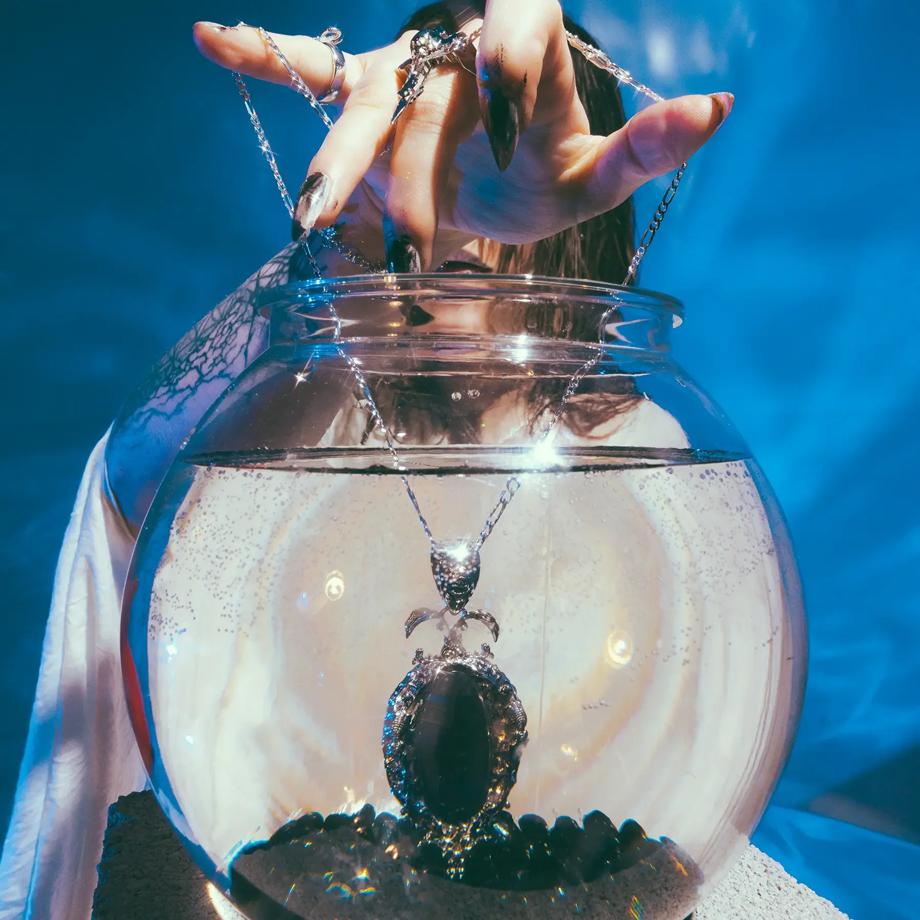 MIRROR PENDANT - Image 10