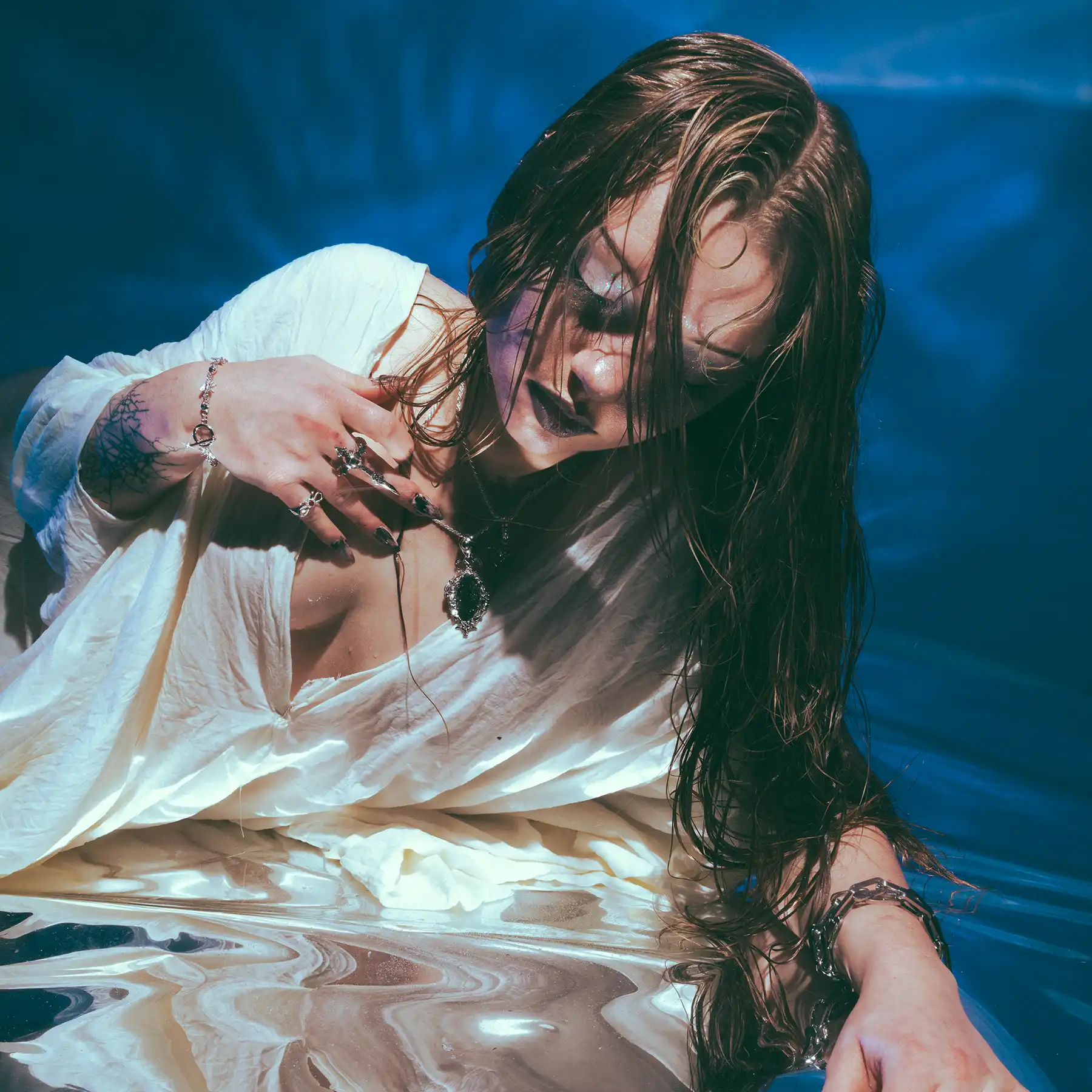 MIRROR PENDANT - Image 7