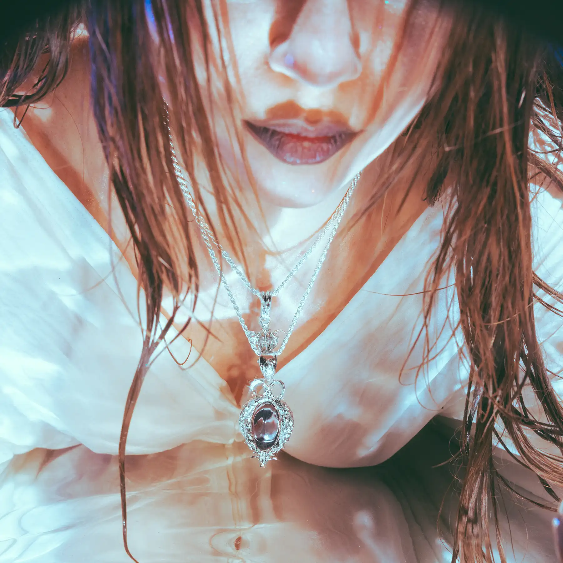 MIRROR PENDANT - Image 8