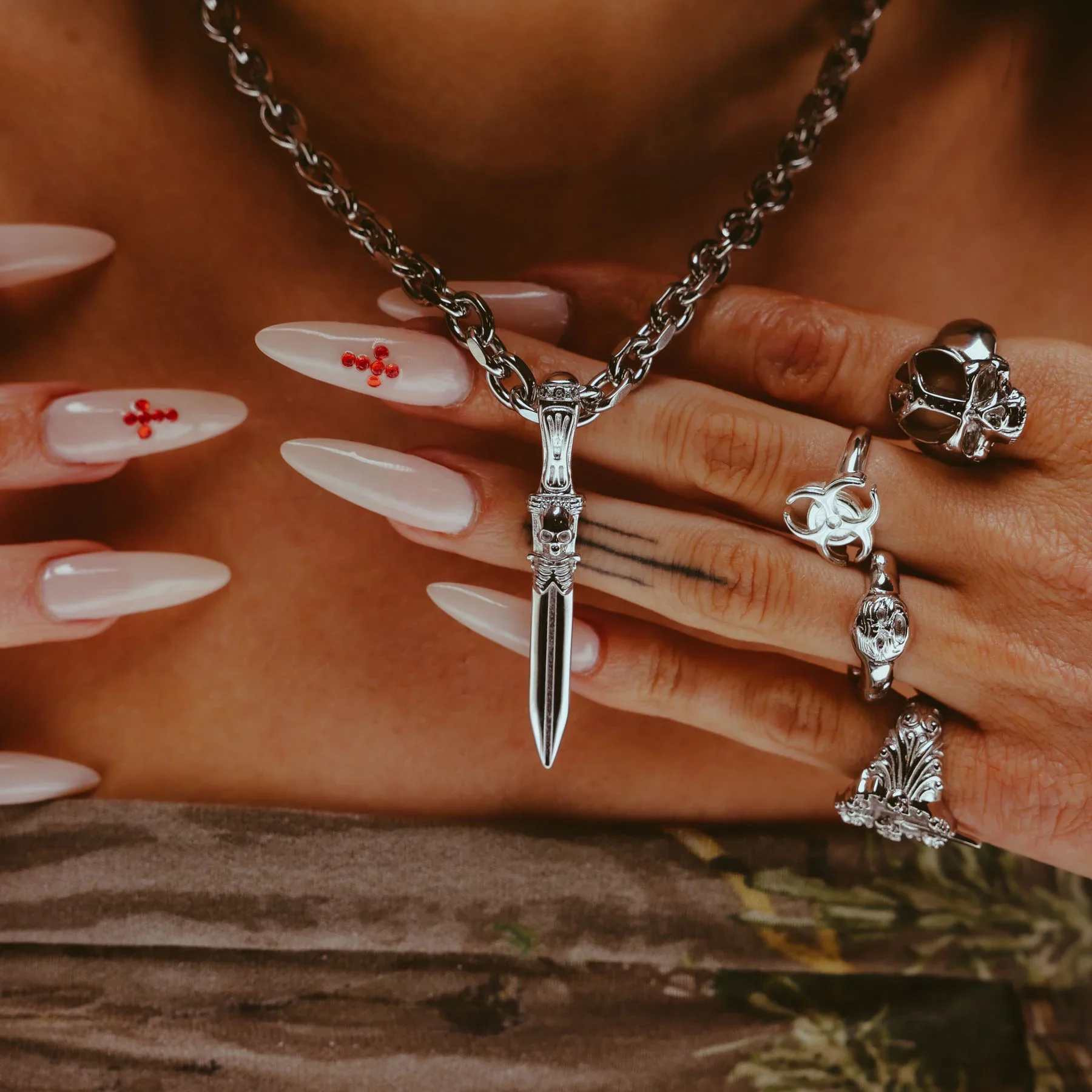 CATACOMB SWORD PENDANT - Image 3