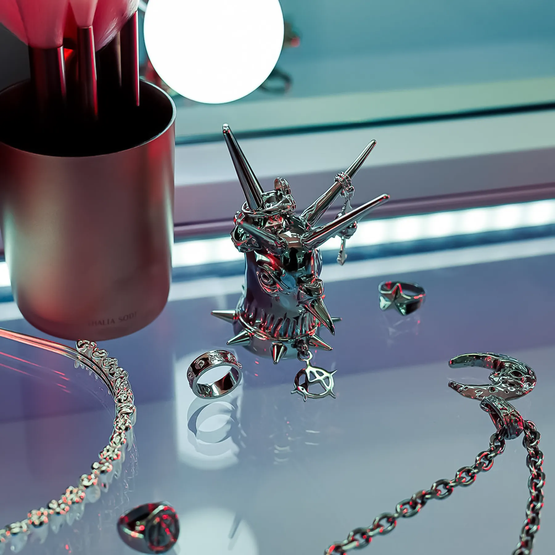 PHOENIX THE PUNK PIGEON JEWELRY HOLDER - Image 4